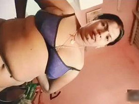 Desi aunt enjoys pleasuring and being pleasured