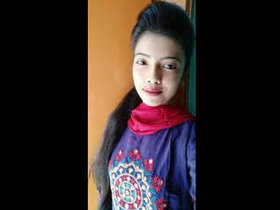 Sizzling Indian solo performance with fingers
