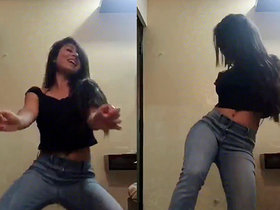 Seductive Indian dancer performs enticing routine