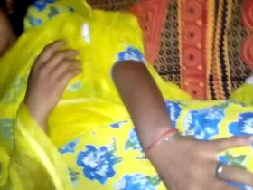 Intimate kissing session with my gorgeous girlfriend Radhika in HD videos