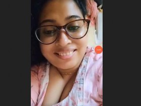 Sunaina's seductive performance in a live show