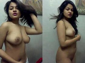 Indian beauty undresses after a relaxing bath