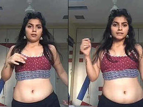 Seductive Indian dancer performs enticing routine