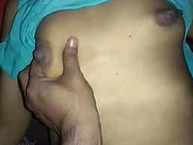 Indian Muslim wife Bushra roughly penetrates my anus with her spouse