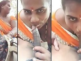 New desi MMC, Indian auntie gives hot blowjob to country boy for money outdoors