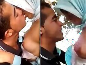 Skinny Indian girl caught riding a cock outdoors in Desi mms clip