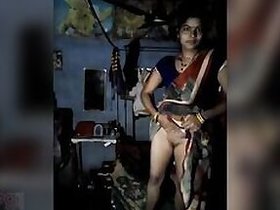 Stunning hottie in a sari shows off her XXX burst in an MMC video