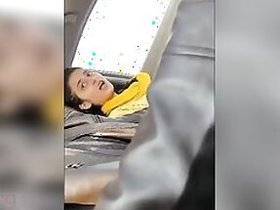 Paki college blowjobs to her boyfriend in the car