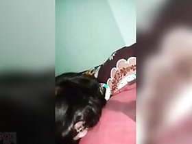 Desi MMC video of wife doing XXX things with her dick