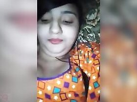 Desi XXX's cheating wife has virtual sex with a client via video link