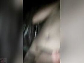 Nude video of busty hottie Desi showing off her XXX goodies
