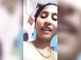 MMS clip exposed by Bihari's wife goes viral