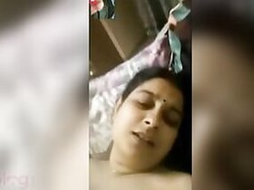 Desi XXX hot Bhabhi exposes unshaved pussy to her online sponsor