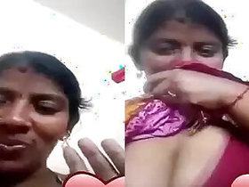 South Indian wife shows off her big boobs on video call