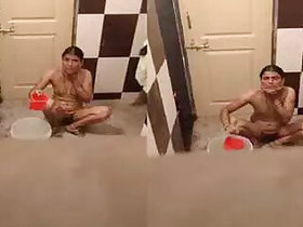 Bhabhi spotted a neighbor while bathing a viral MMC