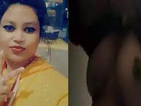 Desi office slut girl shows her tits viral clip