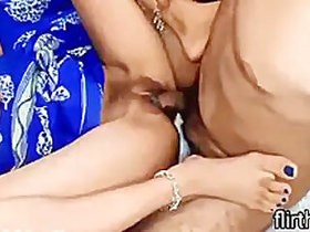 Hot Chachi Boli Aaram Se Chodo Dhudh Vale Bhaiya