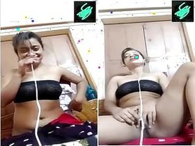 Super Hot Indian Desi Shows Her Naked Body And Blowjob Part 2