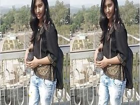 Pretty Indian Girl Desi Records Her Nude Video