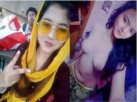 Sexy Indian Girl Desi Shows Her Boobs On Video Call