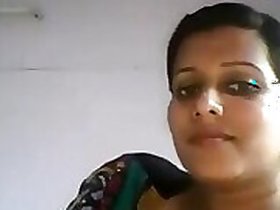 Blowjob Ethnic Indian Girl in hot pants