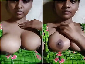 Sexy Indian girl Sucking her tits and jerking off with her fingers