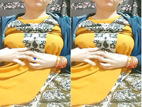 Sexy Girl Paki Shows Her Boobs Part 3