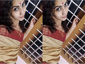 Sexy Girl Shows Tits and Pussy On Facebook