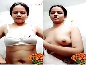 Sexy Desi Indian Girl Shows Her Body On Video Call