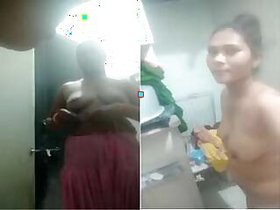 Horny Desi Bhabhi Shows her body and jerks her fingers Part 1