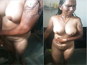 Recording Desi Bhabha's bathing from Husband