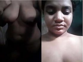 Desi Girl Shows Her Naked Body and Bathes Part 4