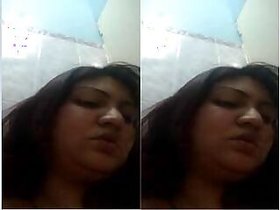 Pretty Desi Girl Fingerjobs