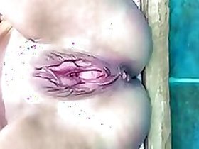 Amateur mature piss stained pussy