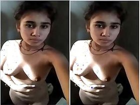 Desi Girl Taping Her Nude Selfies